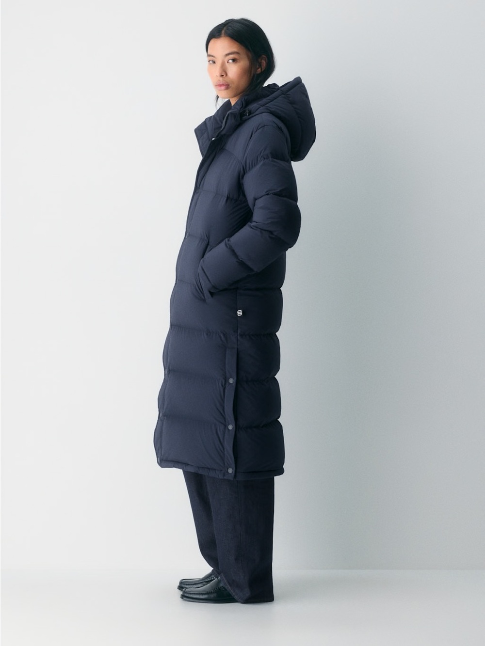 Aritzia Superpuff - Climatte in Navy